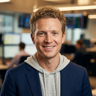Ryan Brooks, Analista Jefe de Operaciones en Coral Fondecto